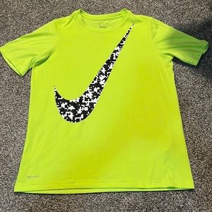 Boys Nike dri fit graphic tee